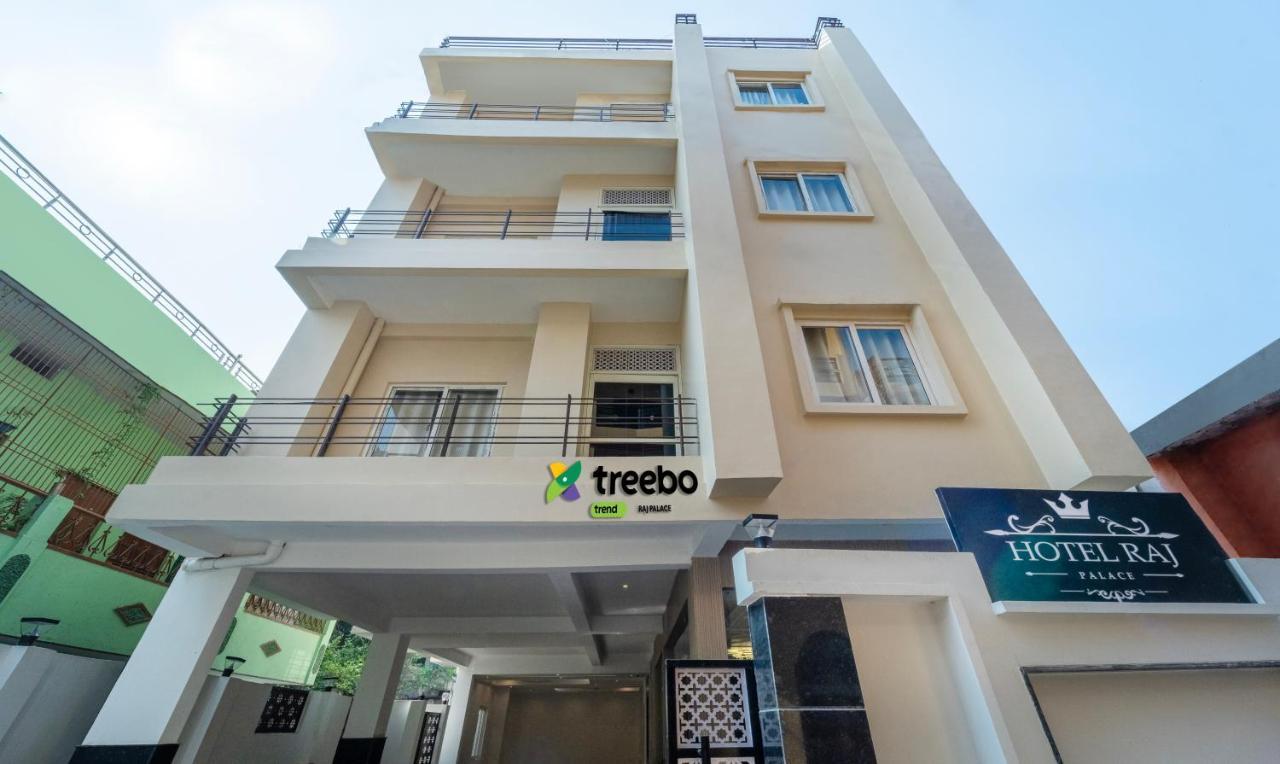 Treebo Raj Palace Hotel Varanasi Exterior foto